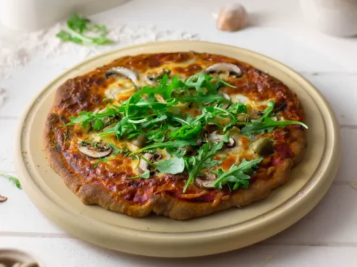 Rezept für Dinkelkleie Veggie Pizza: Vegetarischer Genuss mit Vollkornaromen