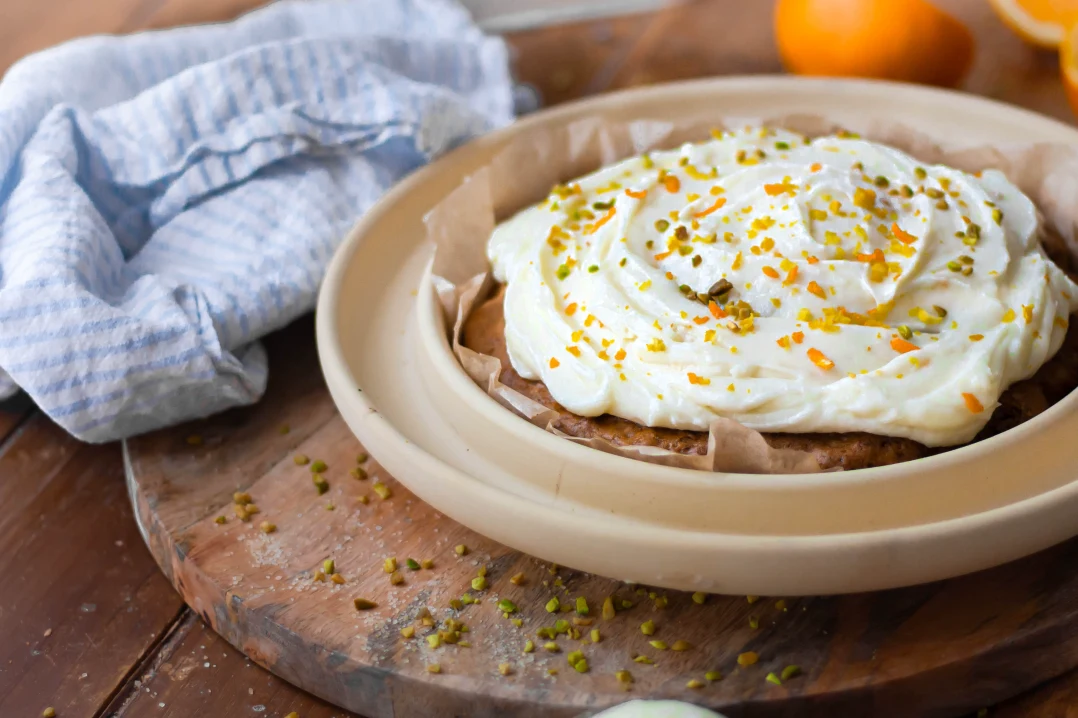Saftiger Karottenkuchen mit Cream Cheese Frosting – Einfaches Rezept