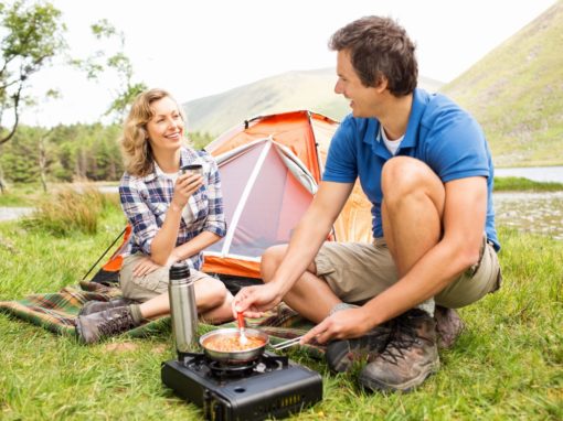 Vielfalt der Campingkocher: Das Zubehör für Outdoor-Enthusiasten