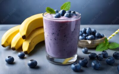 Sommerfrischer Wildheidelbeer-Joghurt-Smoothie mit Fruchtpulver