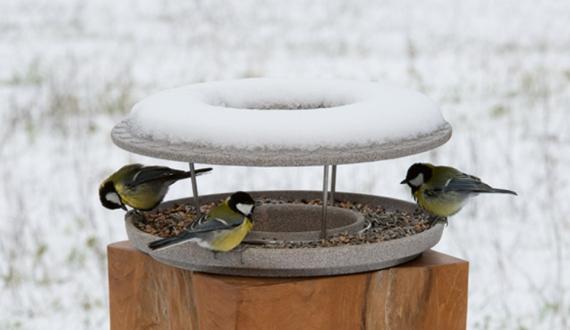 Vogelfutterhäuser