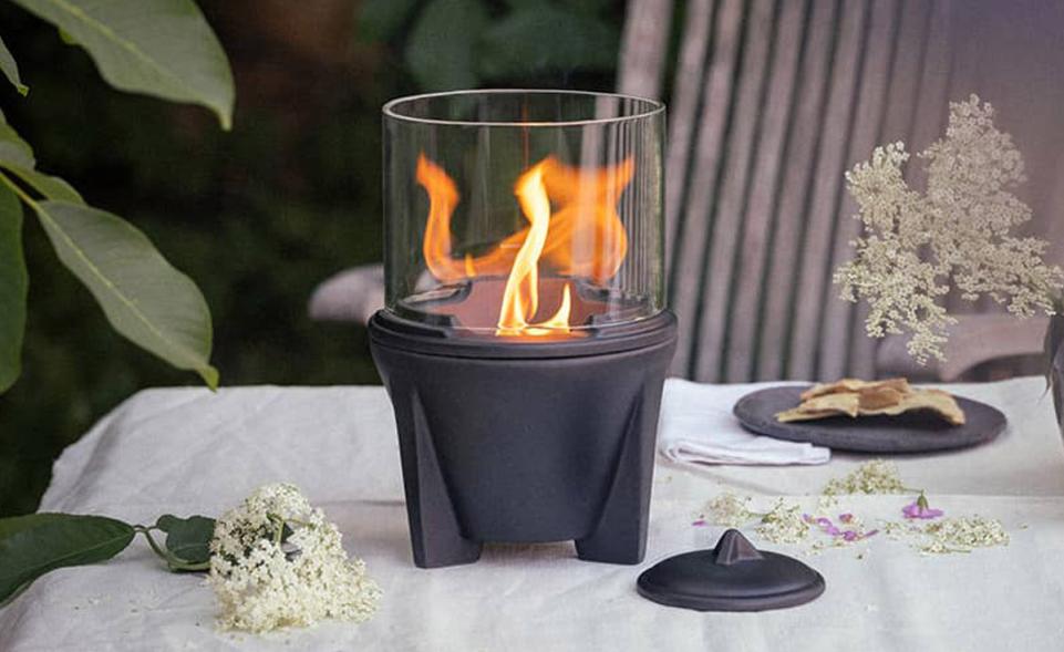 Schmelzfeuer Outdoor CeraLava mit Lichtglas-Aufsatz